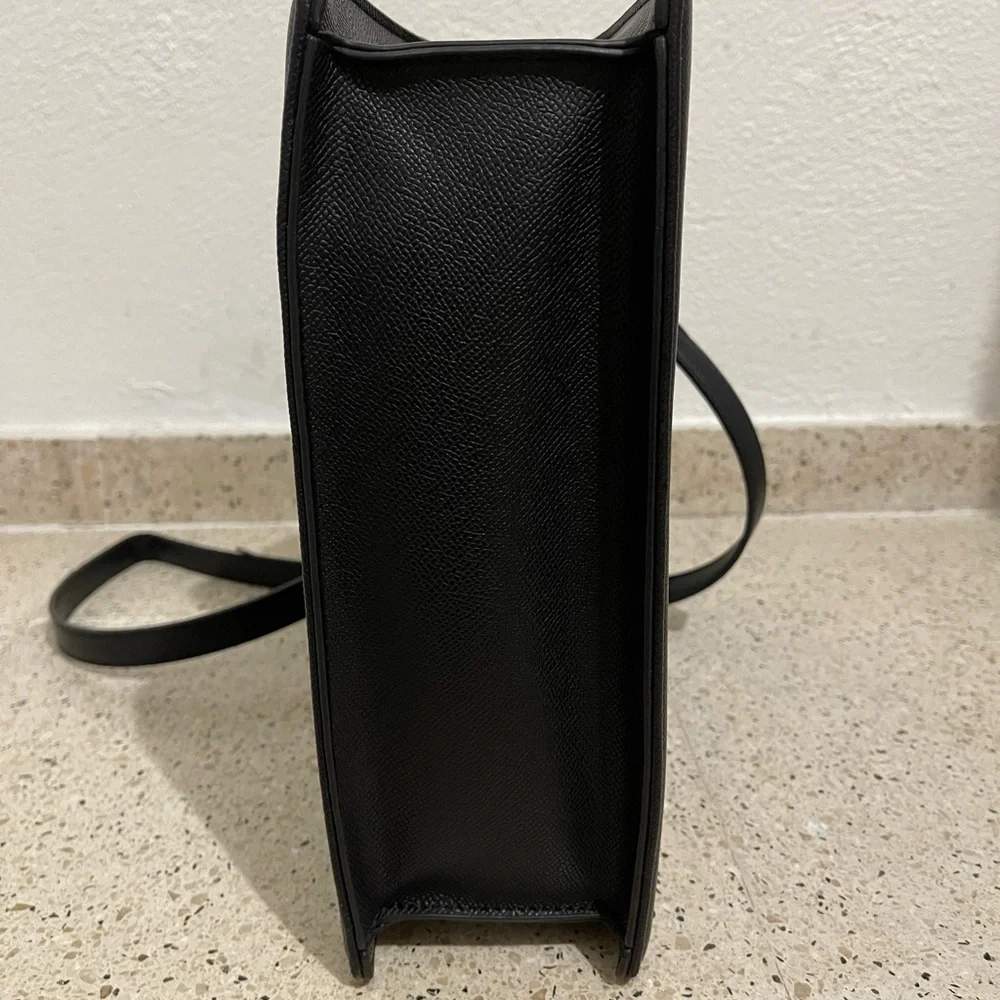 Badgley Mischka Black Crossbody Bag - Picture 5 of 16